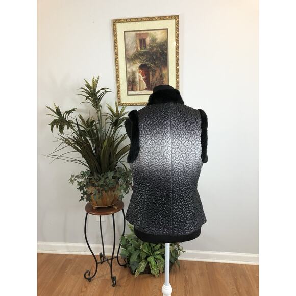 Peter Nygard Open Front Vest Trim Faux Fur Small Black Gray Ombré Quilted Y2Y - Picture 3 of 6